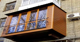 Внешняя отделка балкона Мончегорск цена от 1050 руб. м/2.